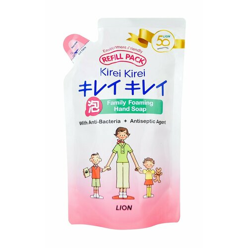 Сменный блок антибактериального мыла для рук Lion Thailand Kirei Kirei Family Foaming Hand Soap With Anti-Bacteria Agent Refill